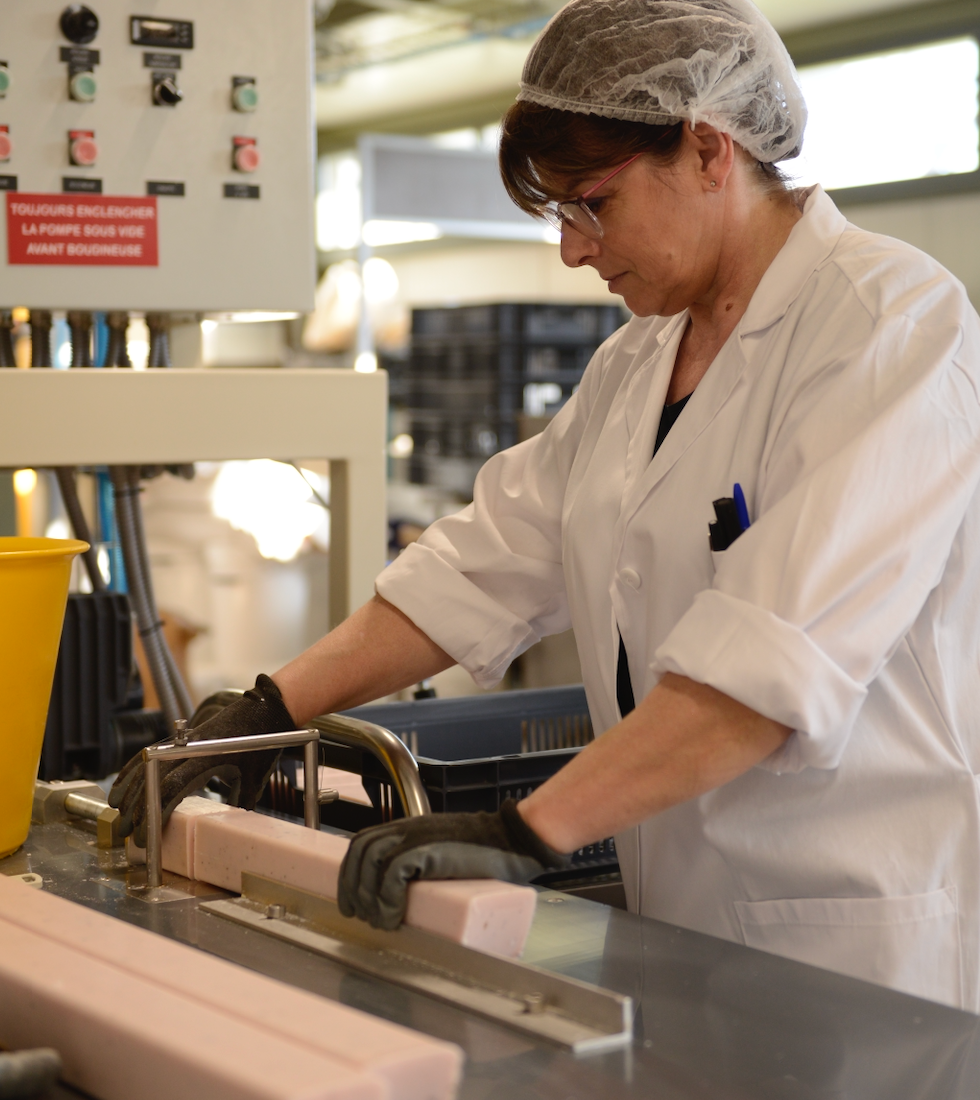 La fabrication du savon de Marseille Bleujaune en Provence
